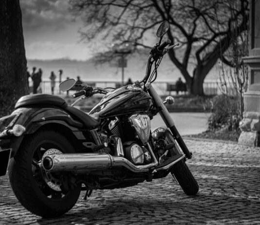 Voordelig en snel je motorverzekering online regelen